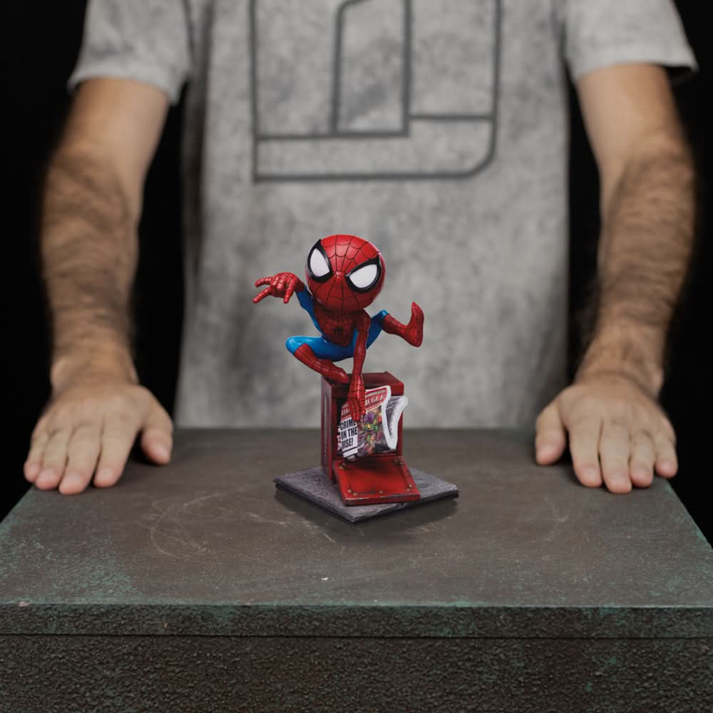 Web Hero Comics Mini Statue