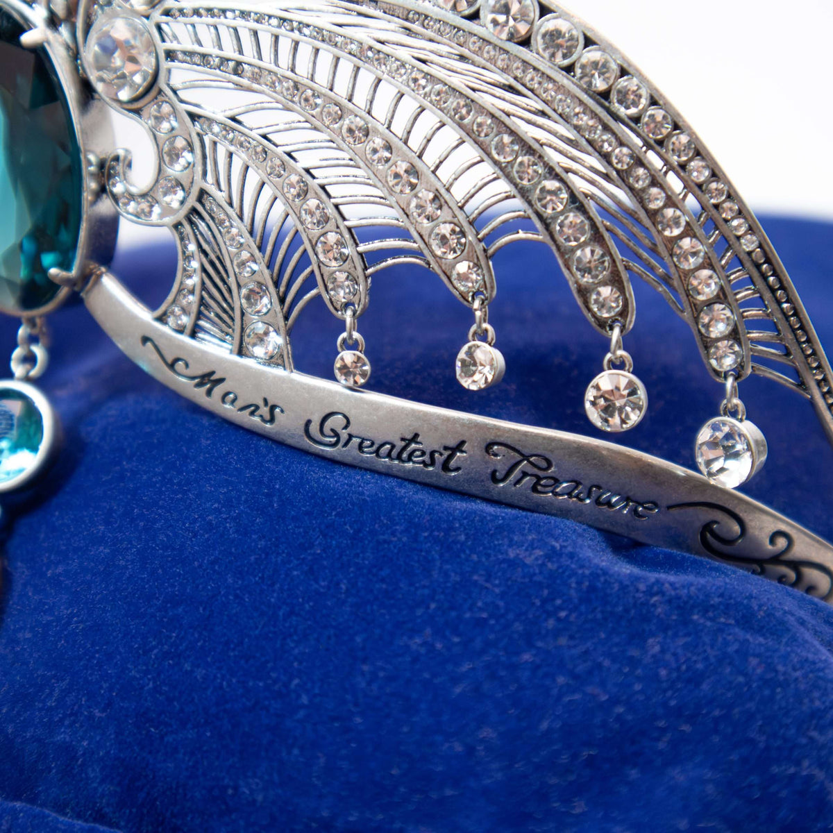 Blue-Jewelled Diadem