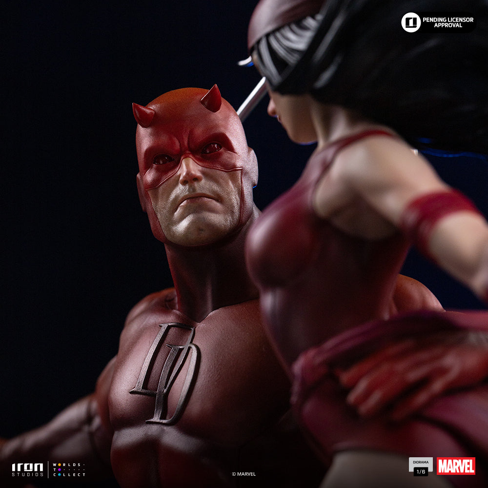 Horned Vigilante and Red-Clad Warrior - Diorama 1/6 Collectible Statue