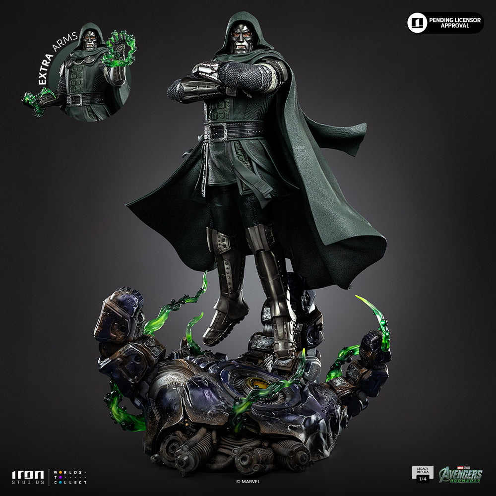 Hooded Armoured Villain - 1/4 Scale Collectible Statue