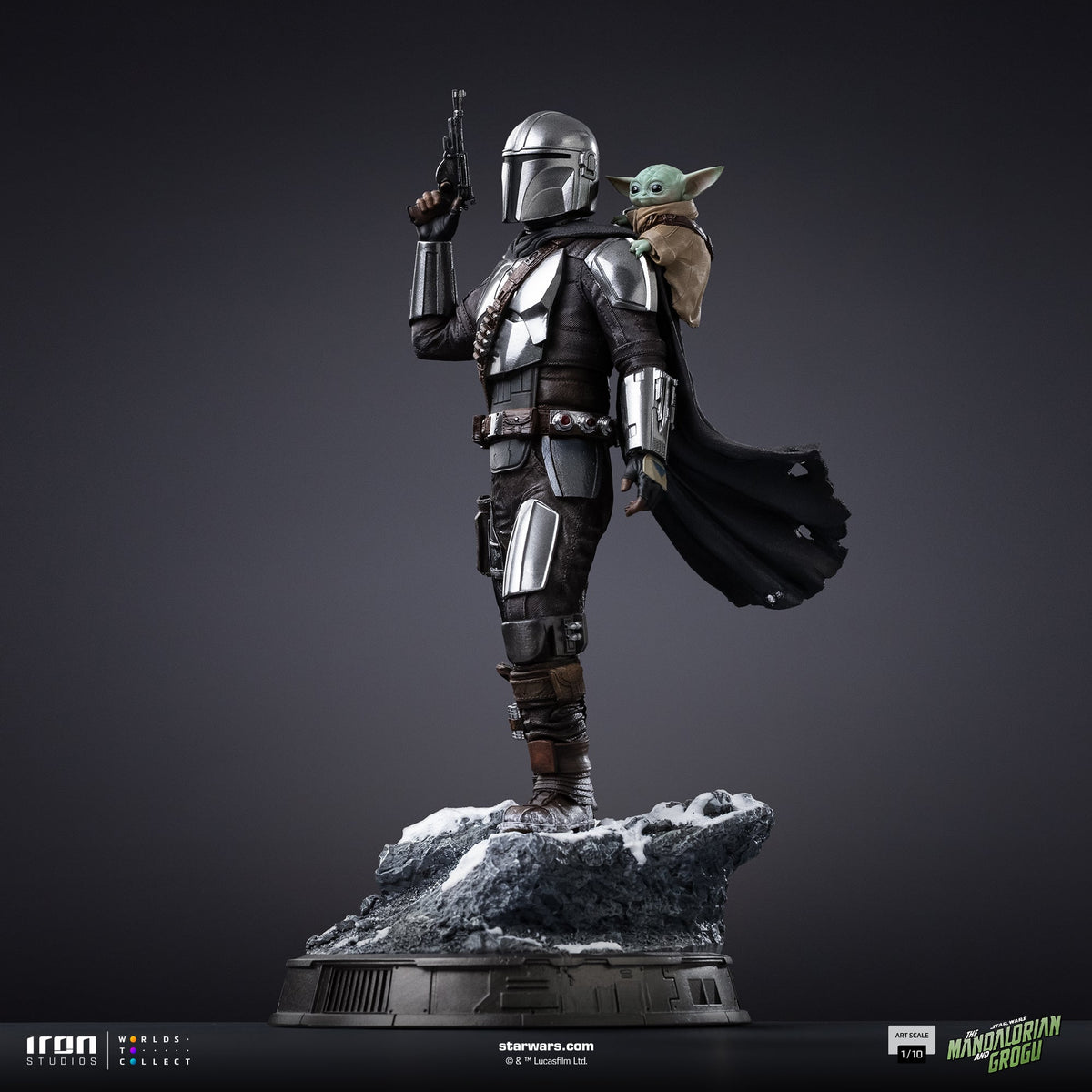 Armoured Bounty Hunter and Small Green Alien Scale 1/10 Statue
