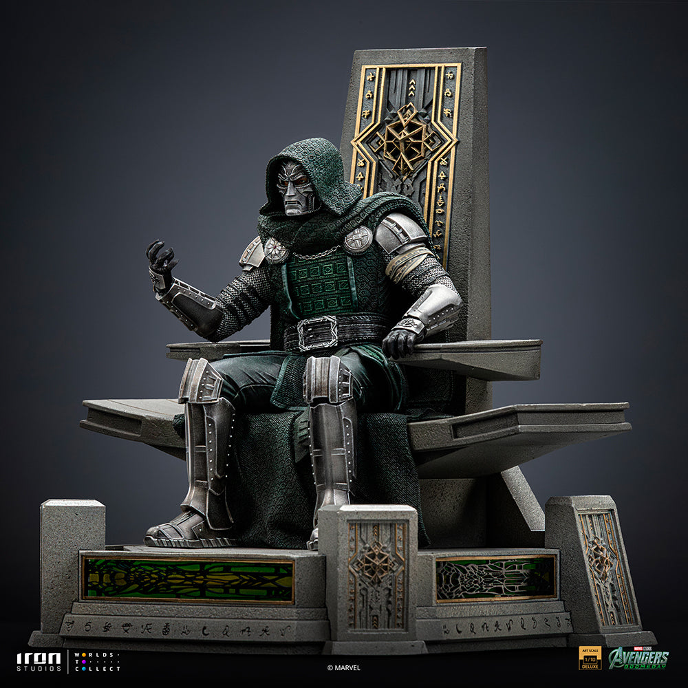 Hooded Armoured Villain on Throne - Scale 1/10 Collectible Statue
