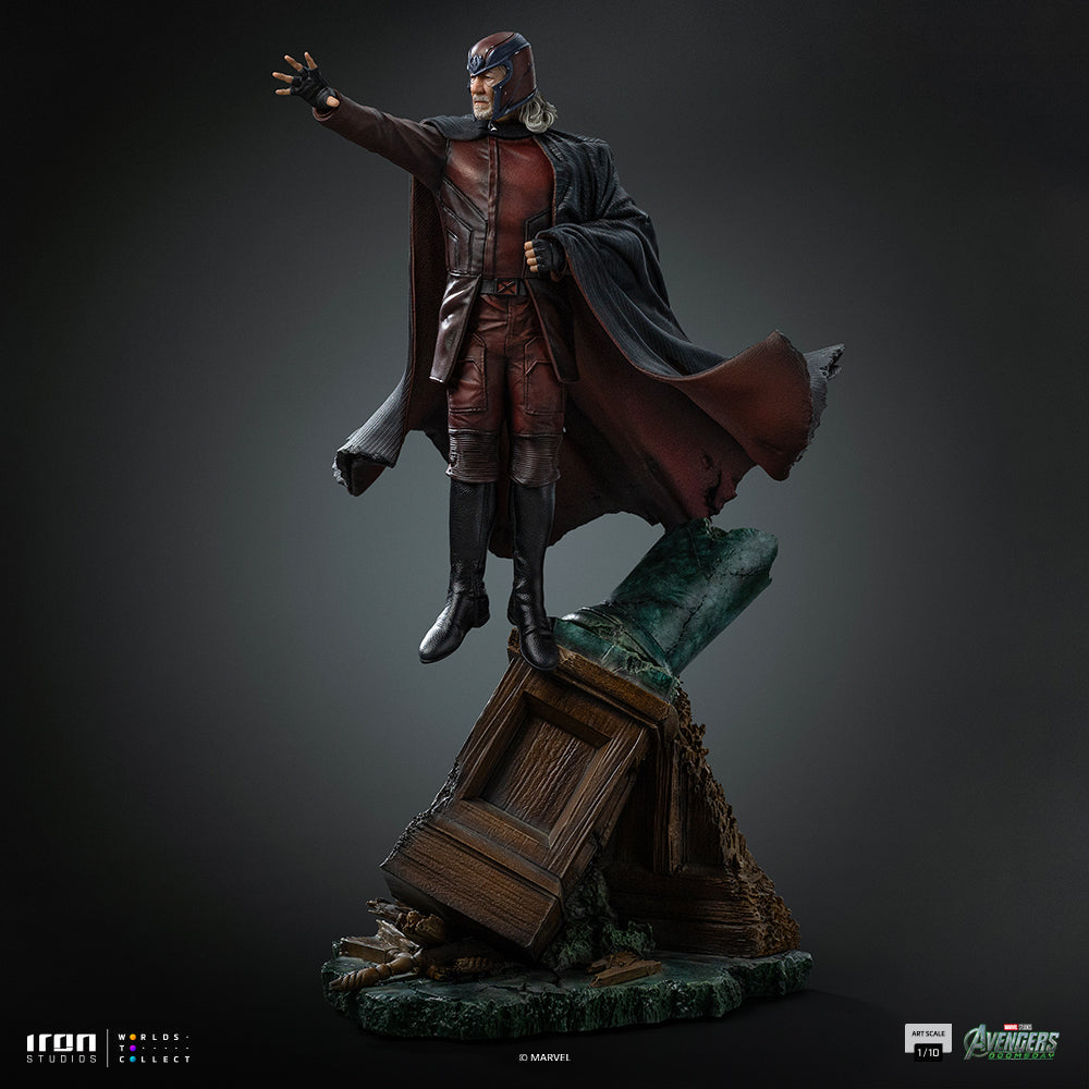 Helmeted Magnetic Villain - Scale 1/10 Collectible Statue