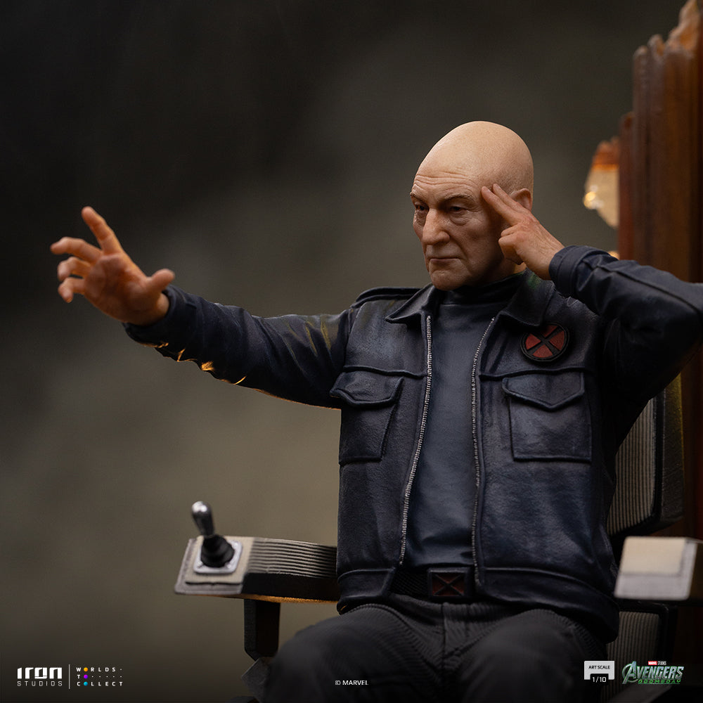 Seated Telepathic Hero - Scale 1/10 Collectible Statue