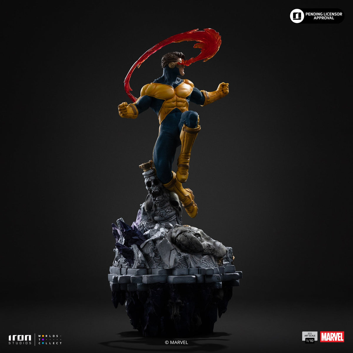 Visor-Wearing Hero Deluxe Gemstone Gauntlet Diorama Scale 1/10 Statue