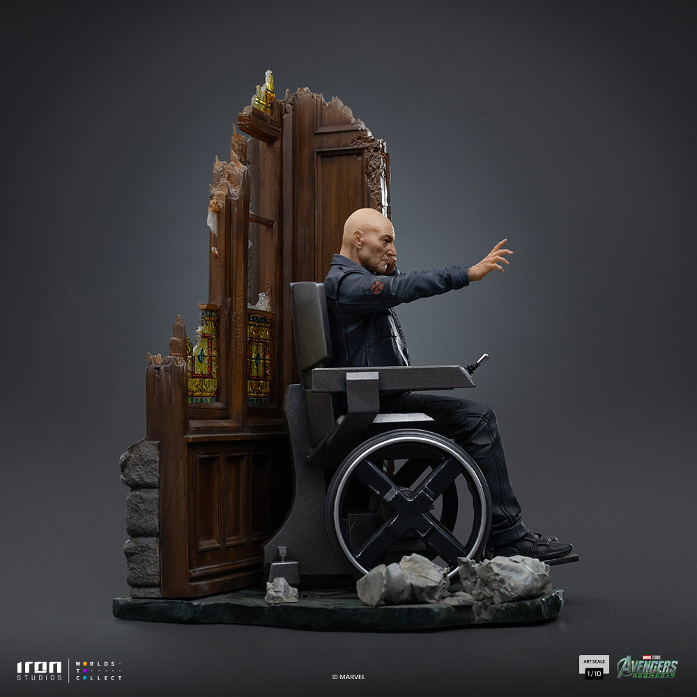 Seated Telepathic Hero - Scale 1/10 Collectible Statue