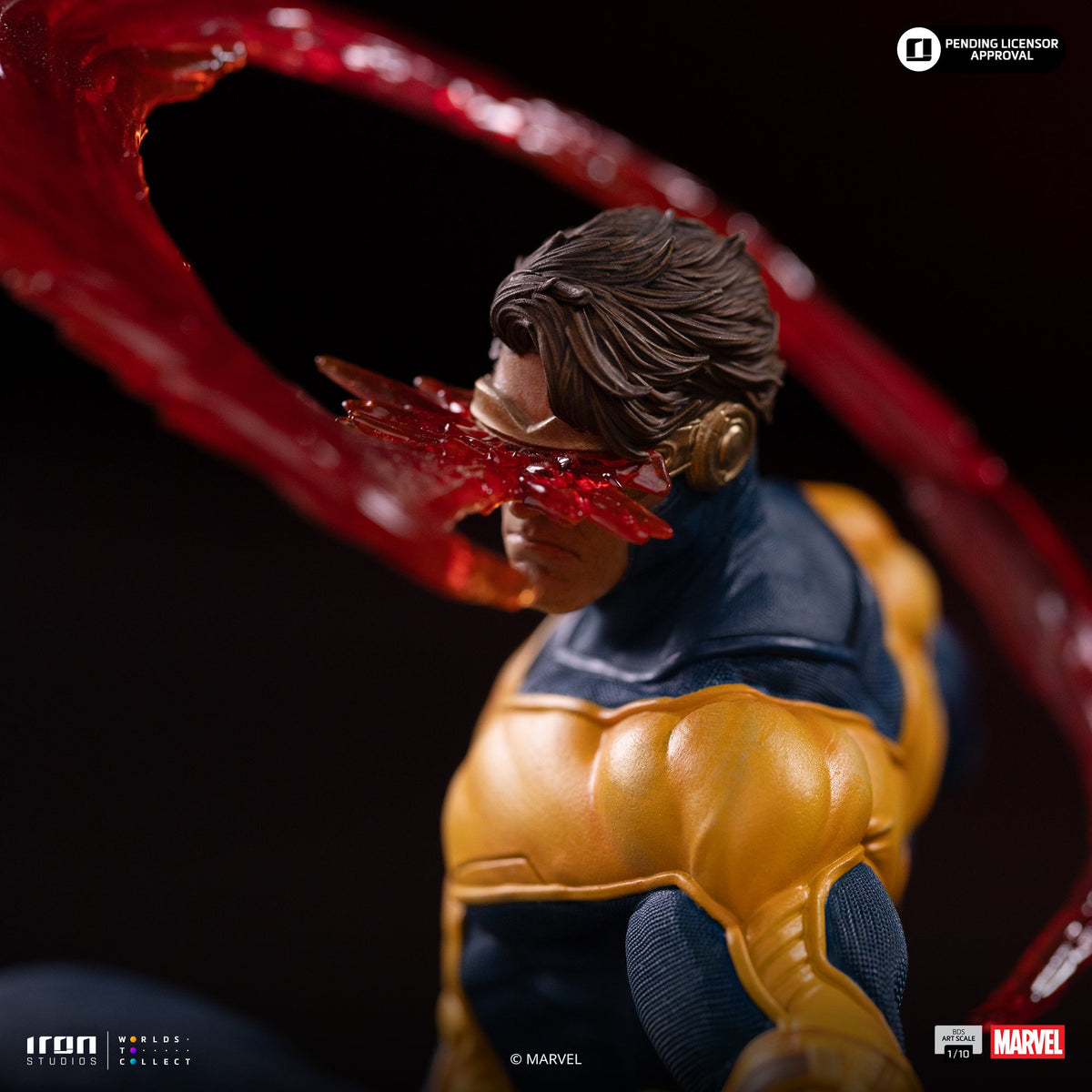 Visor-Wearing Hero Deluxe Gemstone Gauntlet Diorama Scale 1/10 Statue