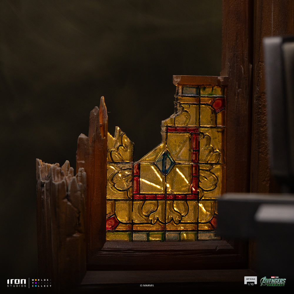 Seated Telepathic Hero - Scale 1/10 Collectible Statue