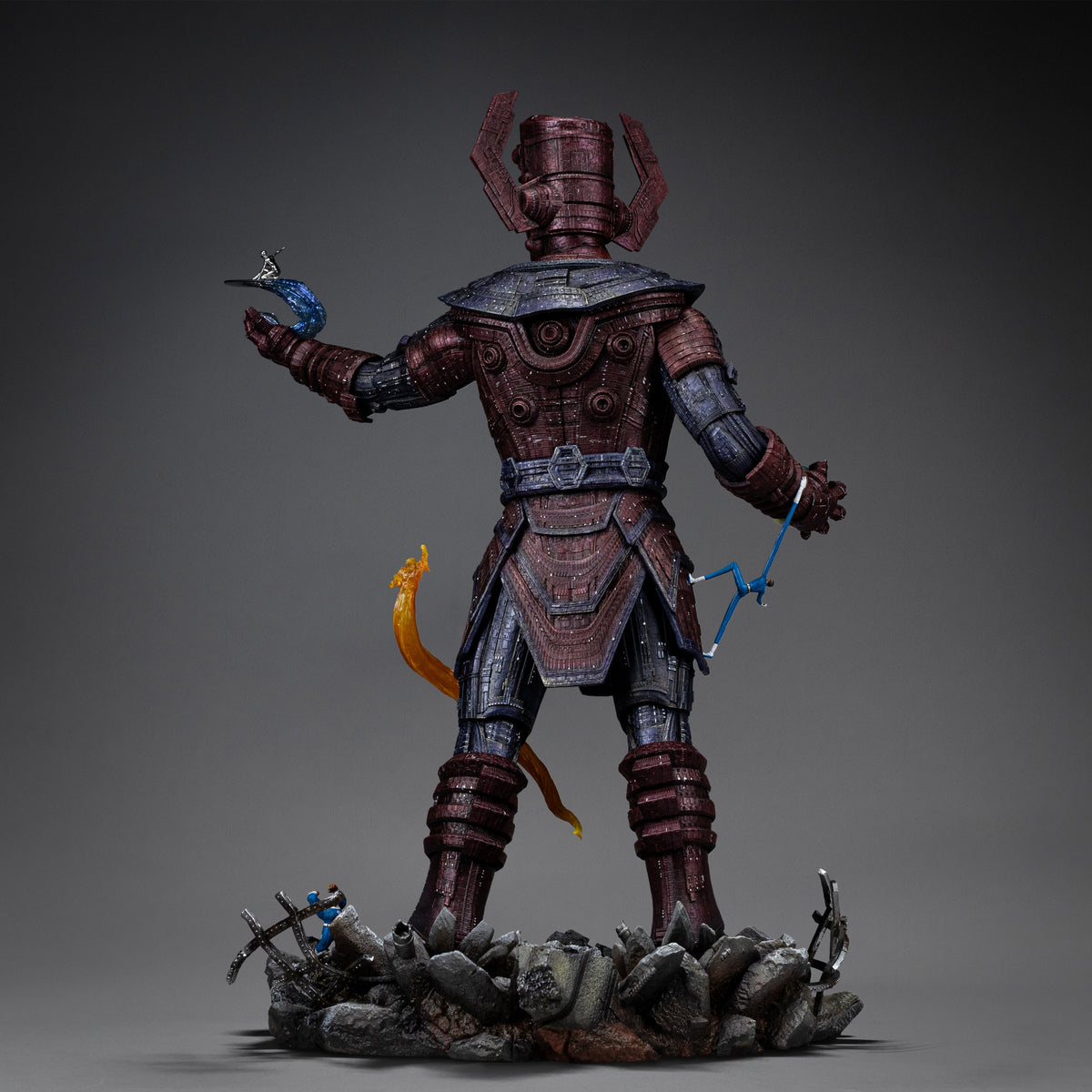Cosmic Giant Diorama Deluxe - Scale 1/20 Statue