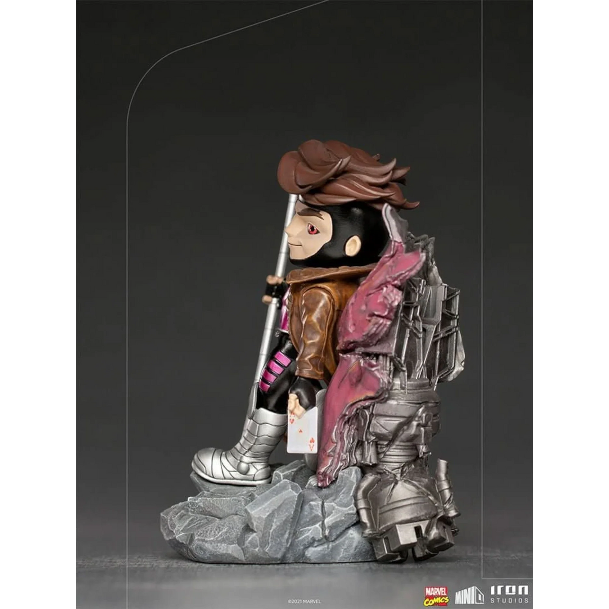 Card-Throwing Hero Mini Statue