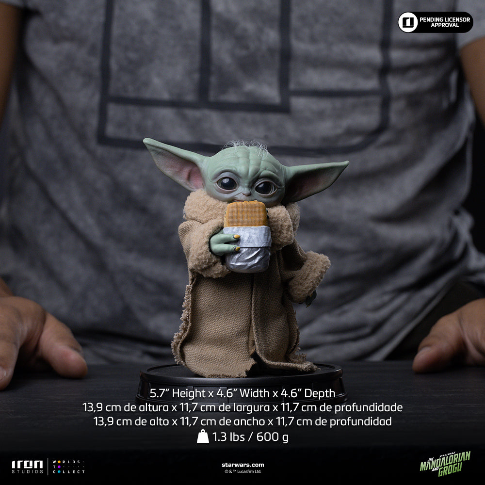 Small Green Alien Food Cart Snack Statue