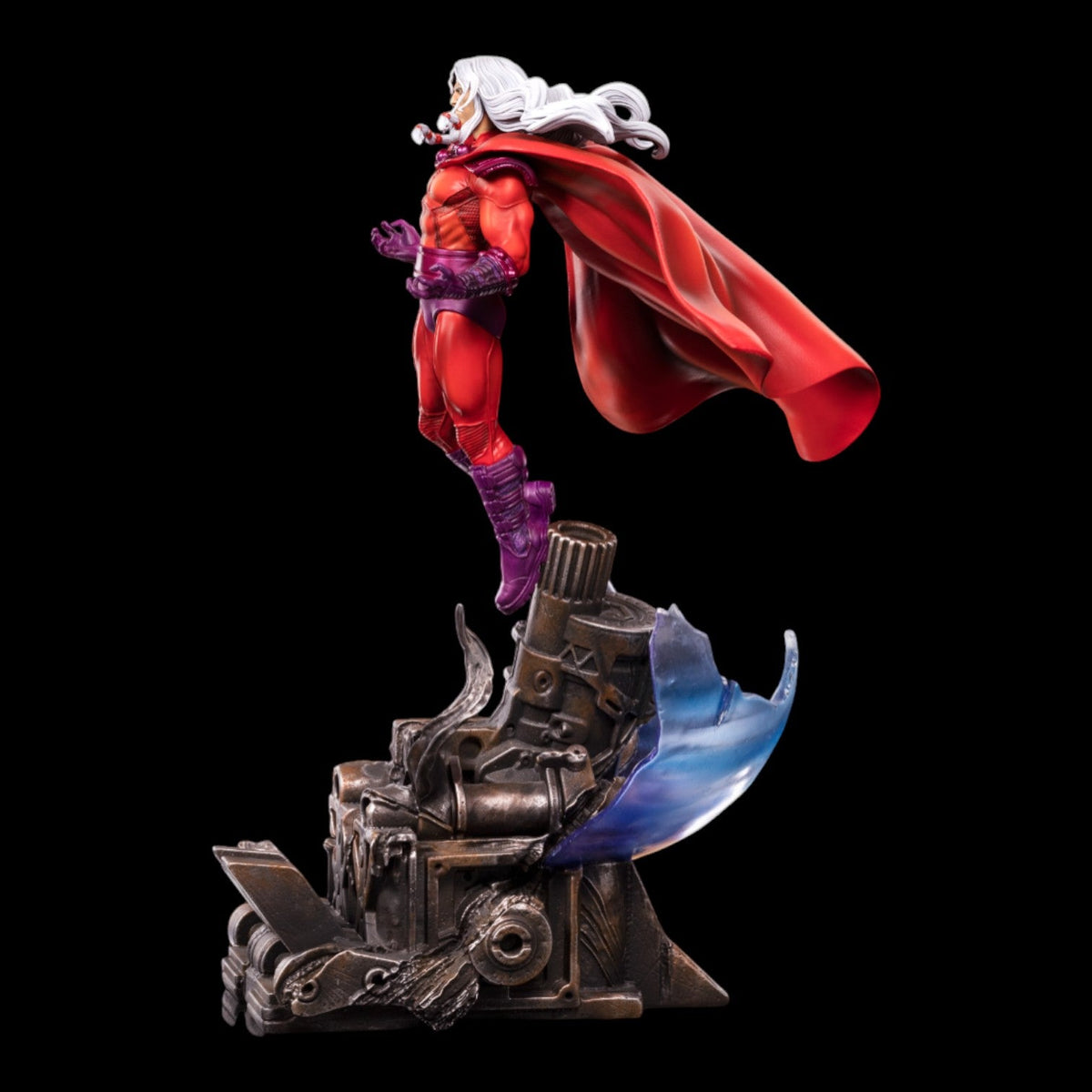 Helmeted Magnetic Villain - Scale 1/10 Statue