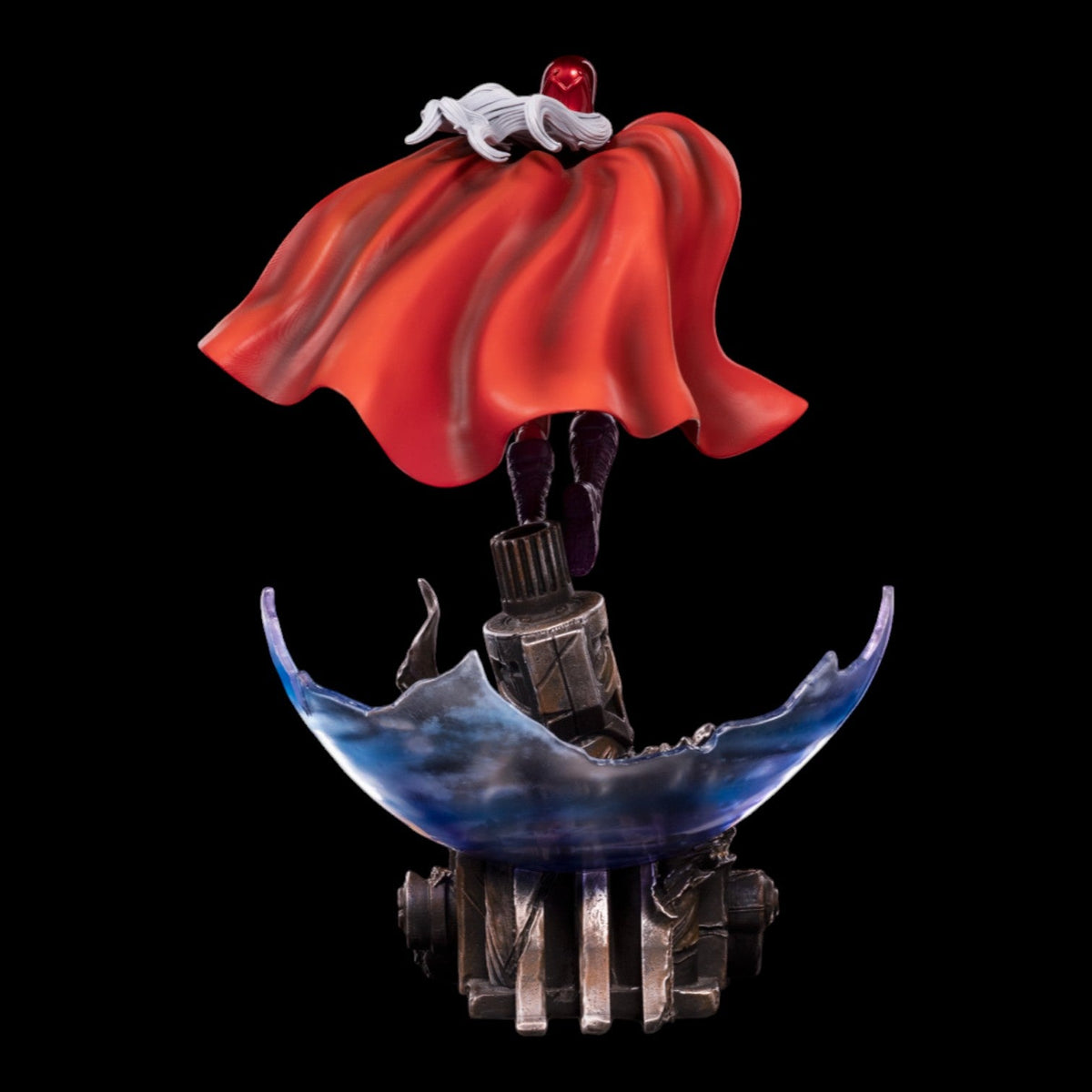 Helmeted Magnetic Villain - Scale 1/10 Statue