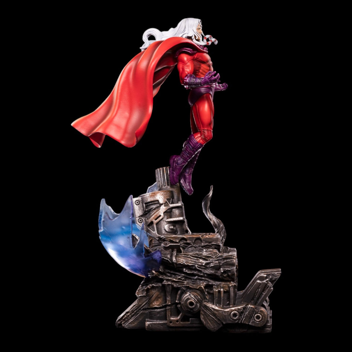 Helmeted Magnetic Villain - Scale 1/10 Statue