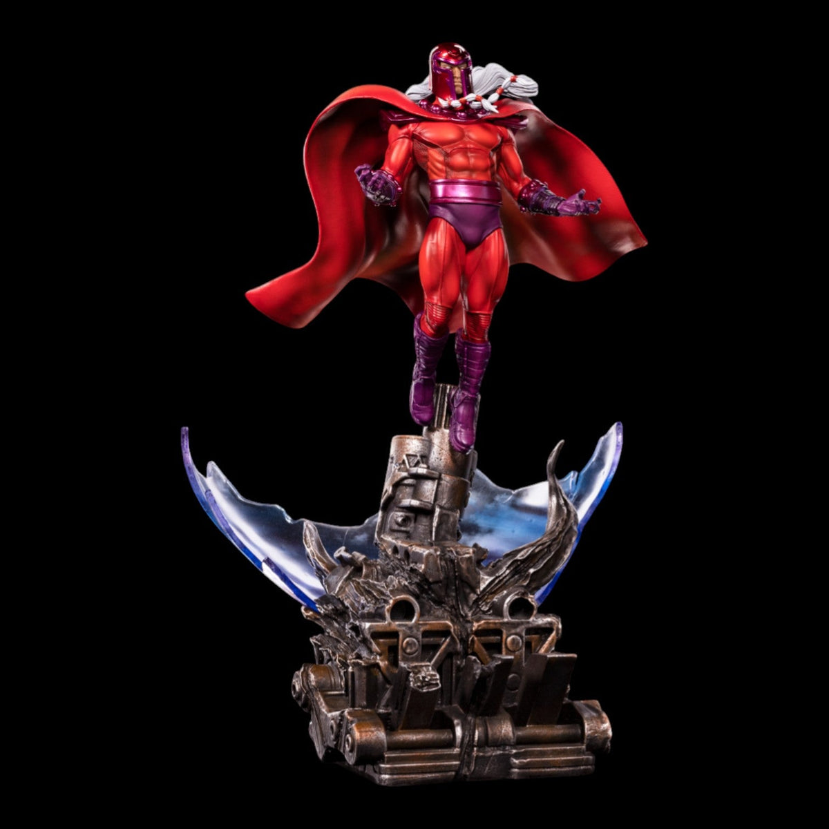 Helmeted Magnetic Villain - Scale 1/10 Statue