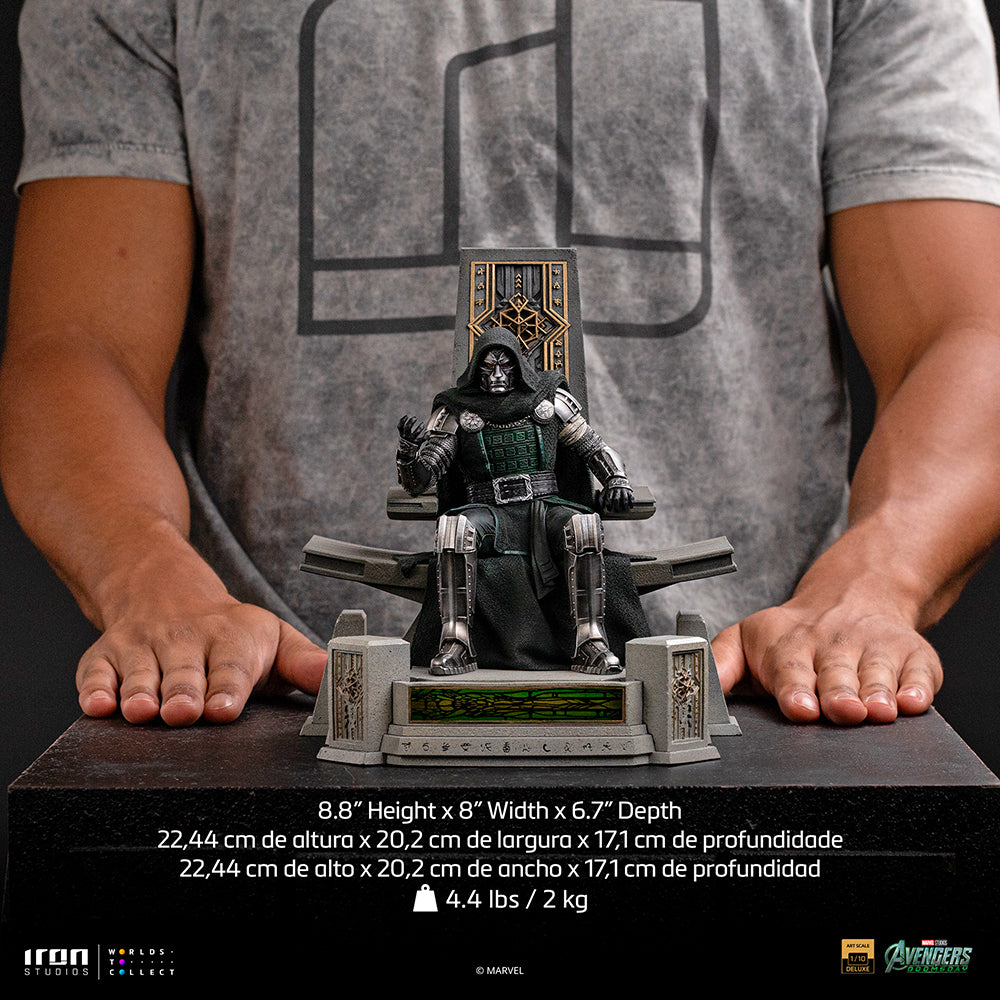 Hooded Armoured Villain on Throne - Scale 1/10 Collectible Statue