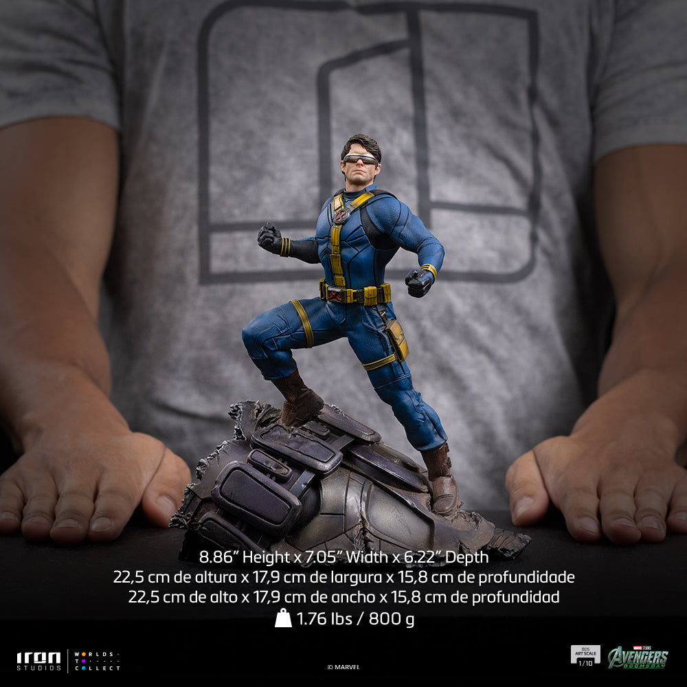 Visor-Wearing Hero - Scale 1/10 Collectible Statue