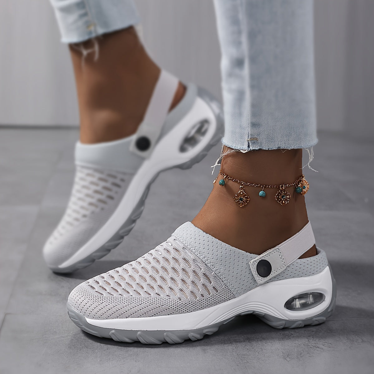 Women’s Mesh Comfort Clogs – Air-Cushion Non-Slip Slip-On Shoes