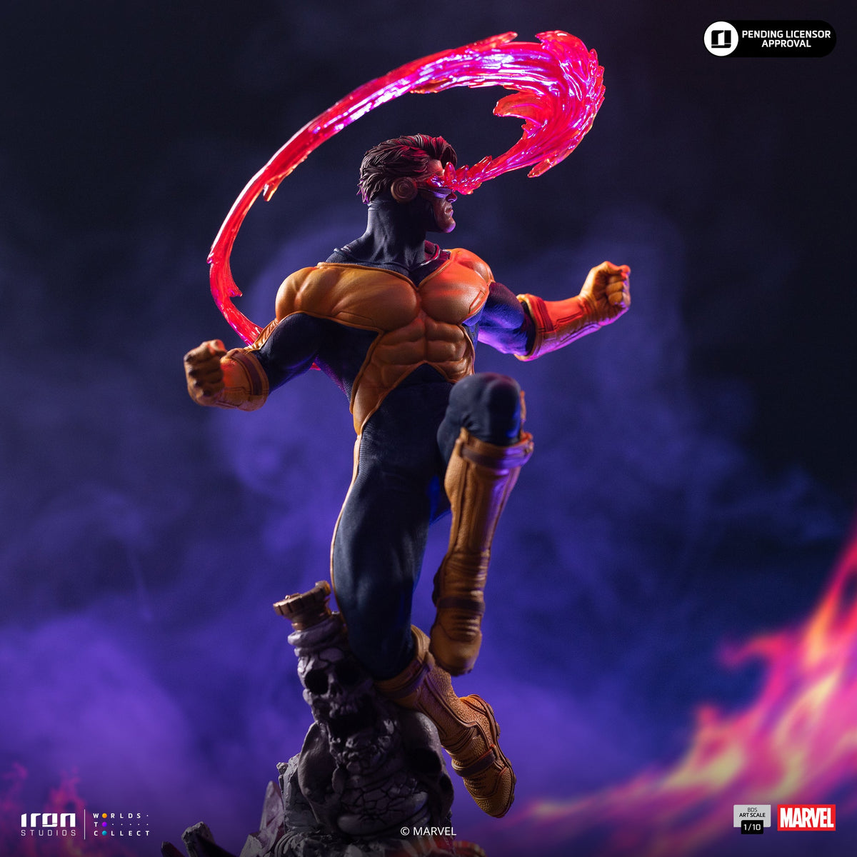 Visor-Wearing Hero Deluxe Gemstone Gauntlet Diorama Scale 1/10 Statue