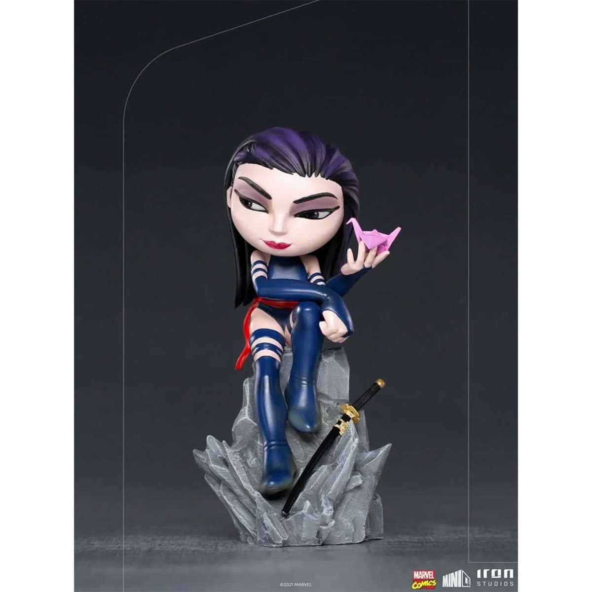 Sword-Wielding Heroine Mini Statue