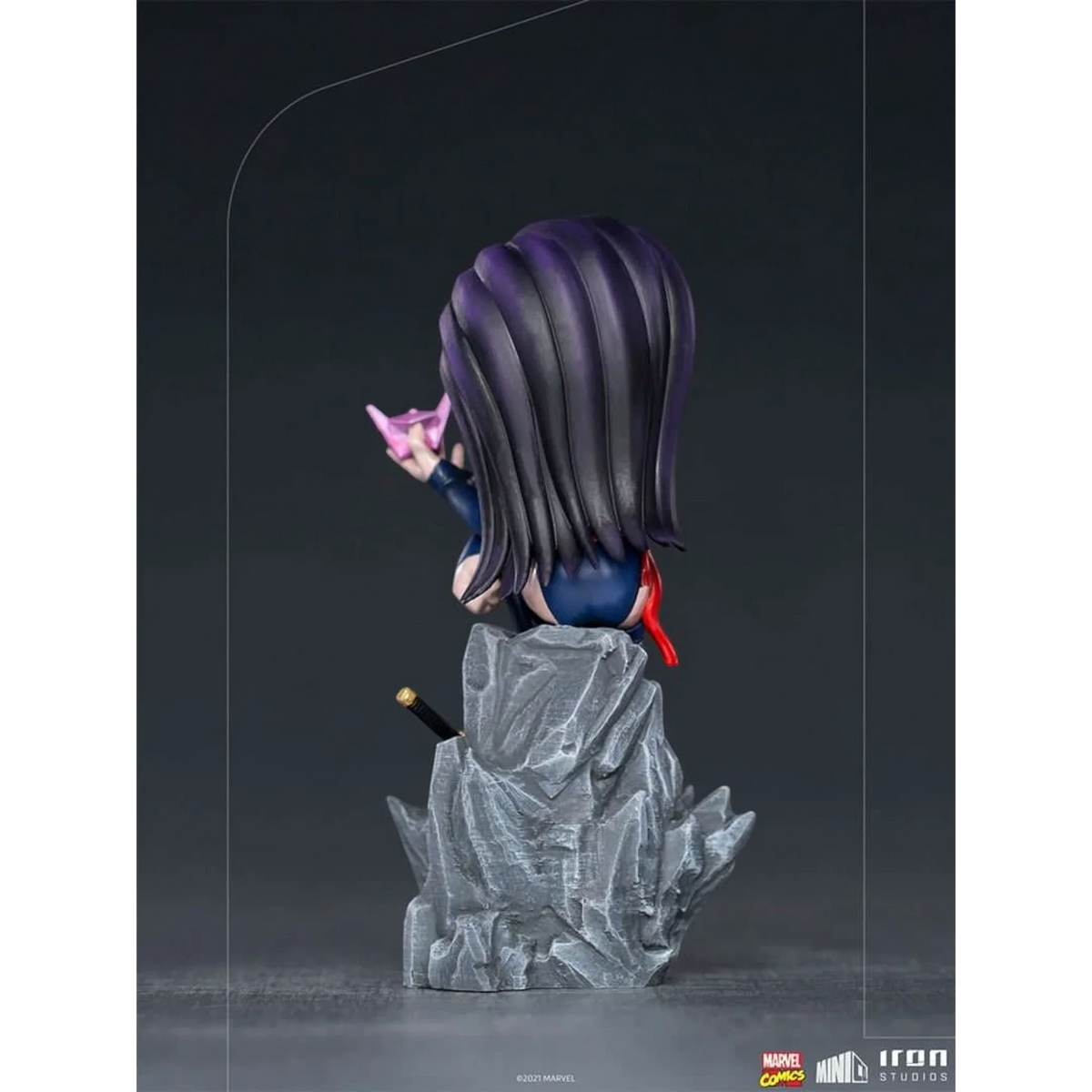Sword-Wielding Heroine Mini Statue