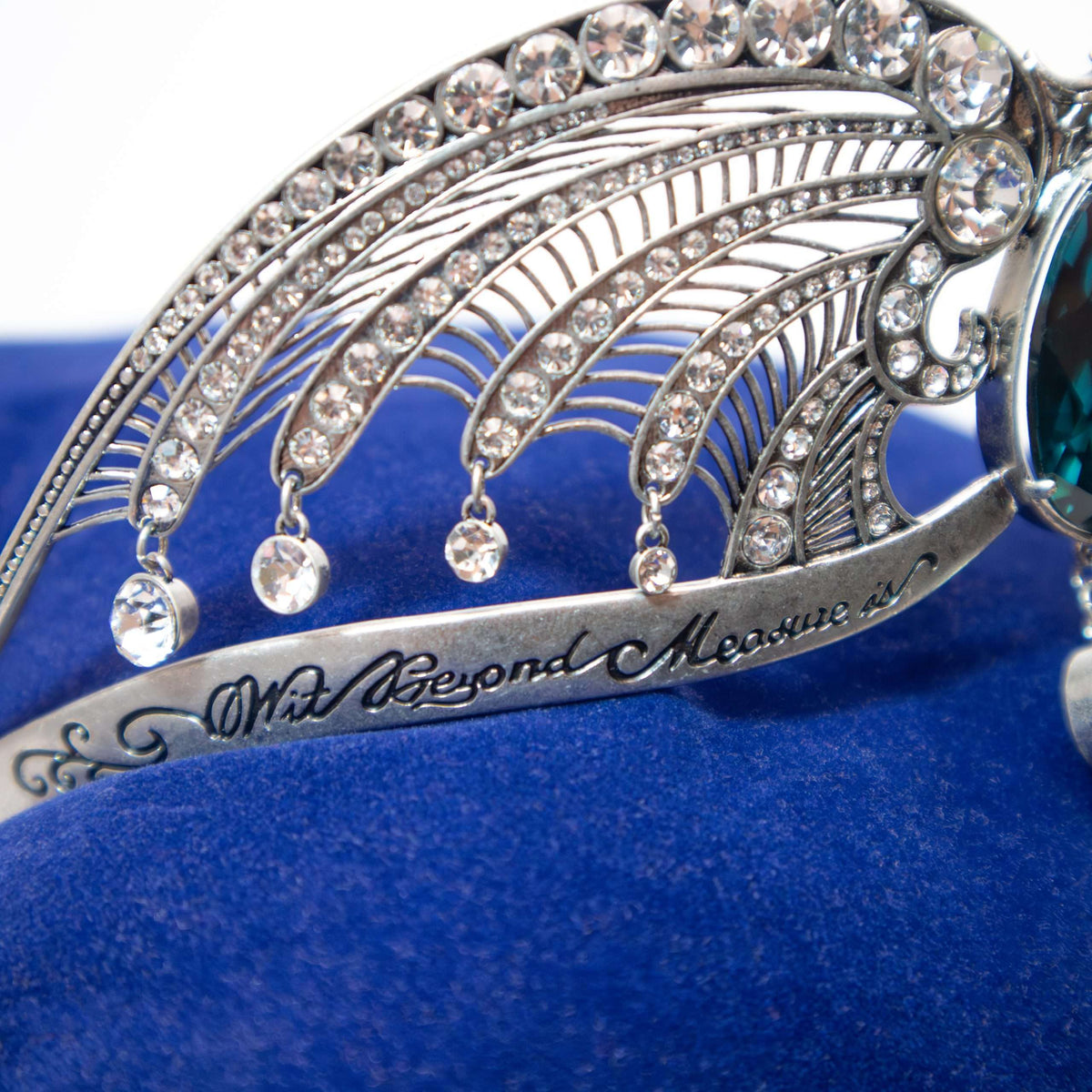 Blue-Jewelled Diadem