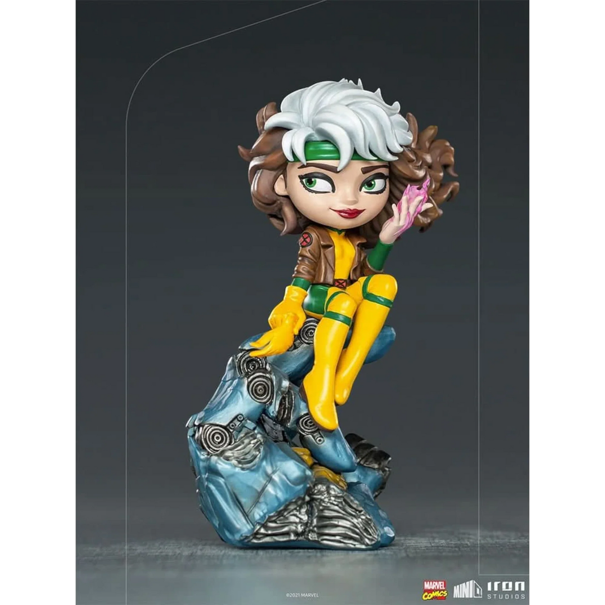 Green-Suited Heroine Mini Statue