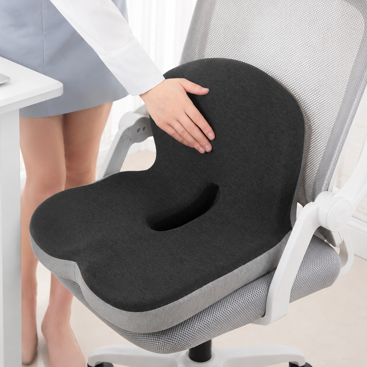 Ergonomic Memory Foam Seat Cushion – Non-Slip Office, Car & Travel Support