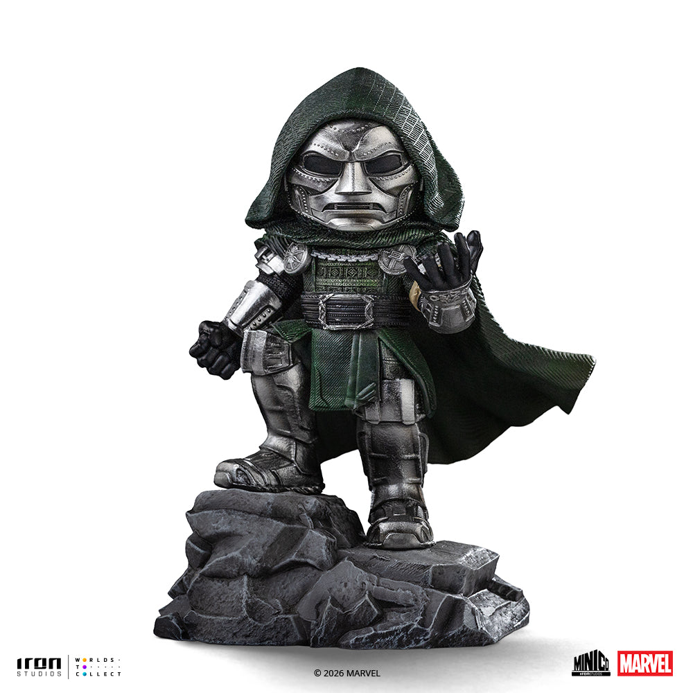 Hooded Armoured Villain - Mini Collectible Statue