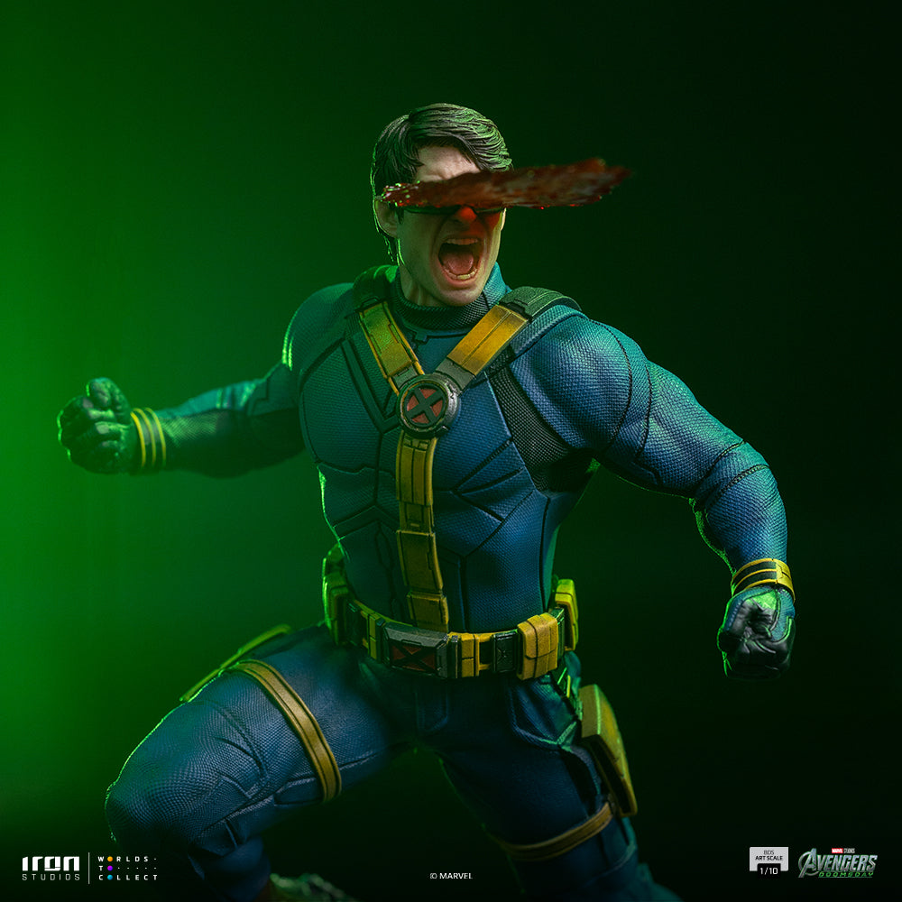 Visor-Wearing Hero - Scale 1/10 Collectible Statue
