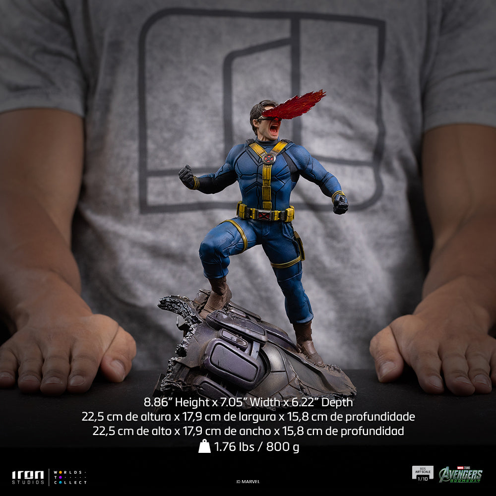 Visor-Wearing Hero - Scale 1/10 Collectible Statue