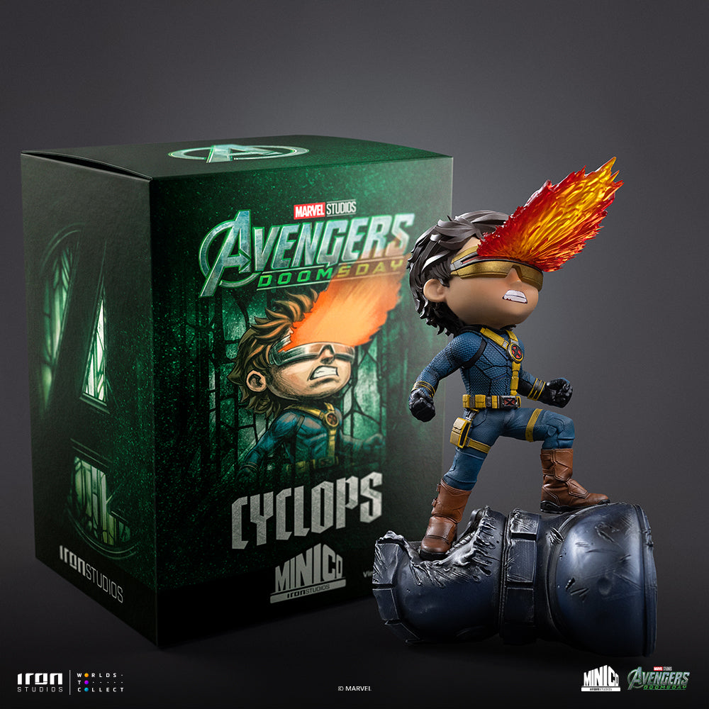 Visor-Wearing Hero - Mini Collectible Statue