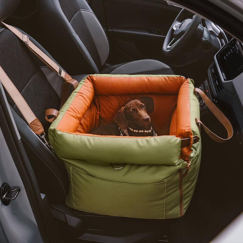 2-in-1 Dog Car Seat & Travel Bed with Safety Leash