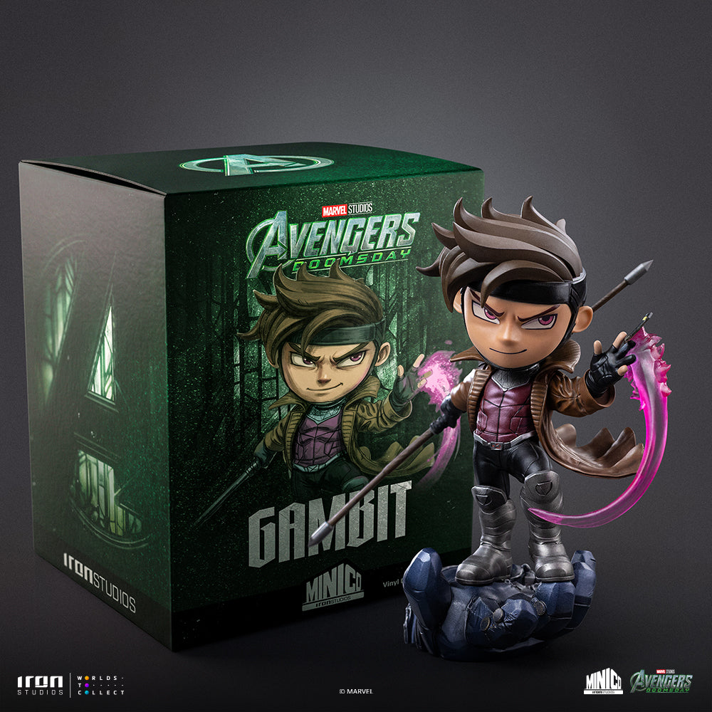 Card-Throwing Hero - Mini Collectible Statue