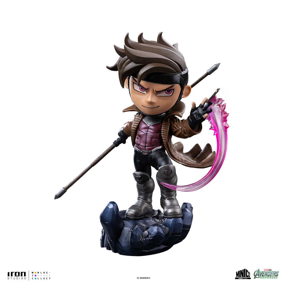 Card-Throwing Hero - Mini Collectible Statue