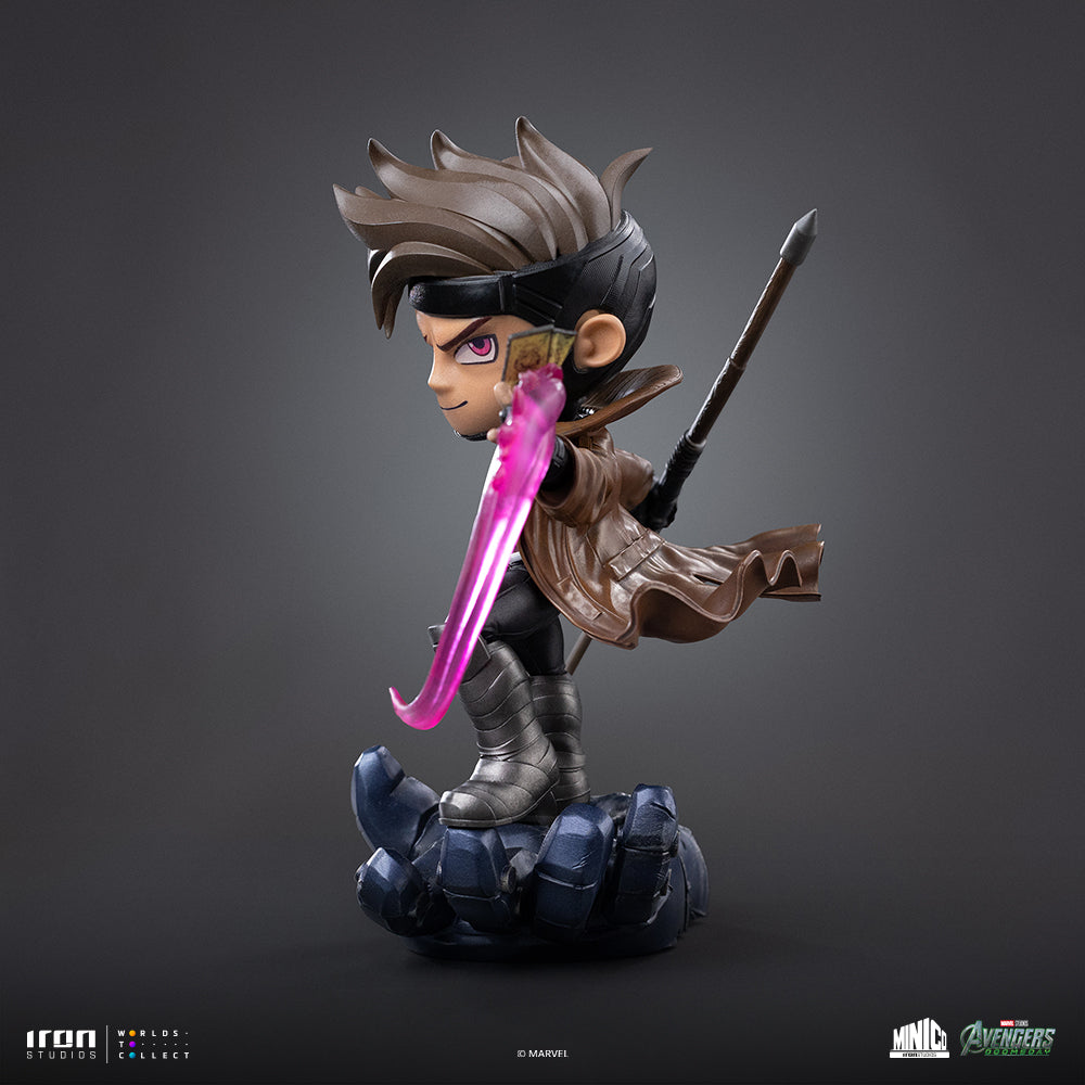 Card-Throwing Hero - Mini Collectible Statue