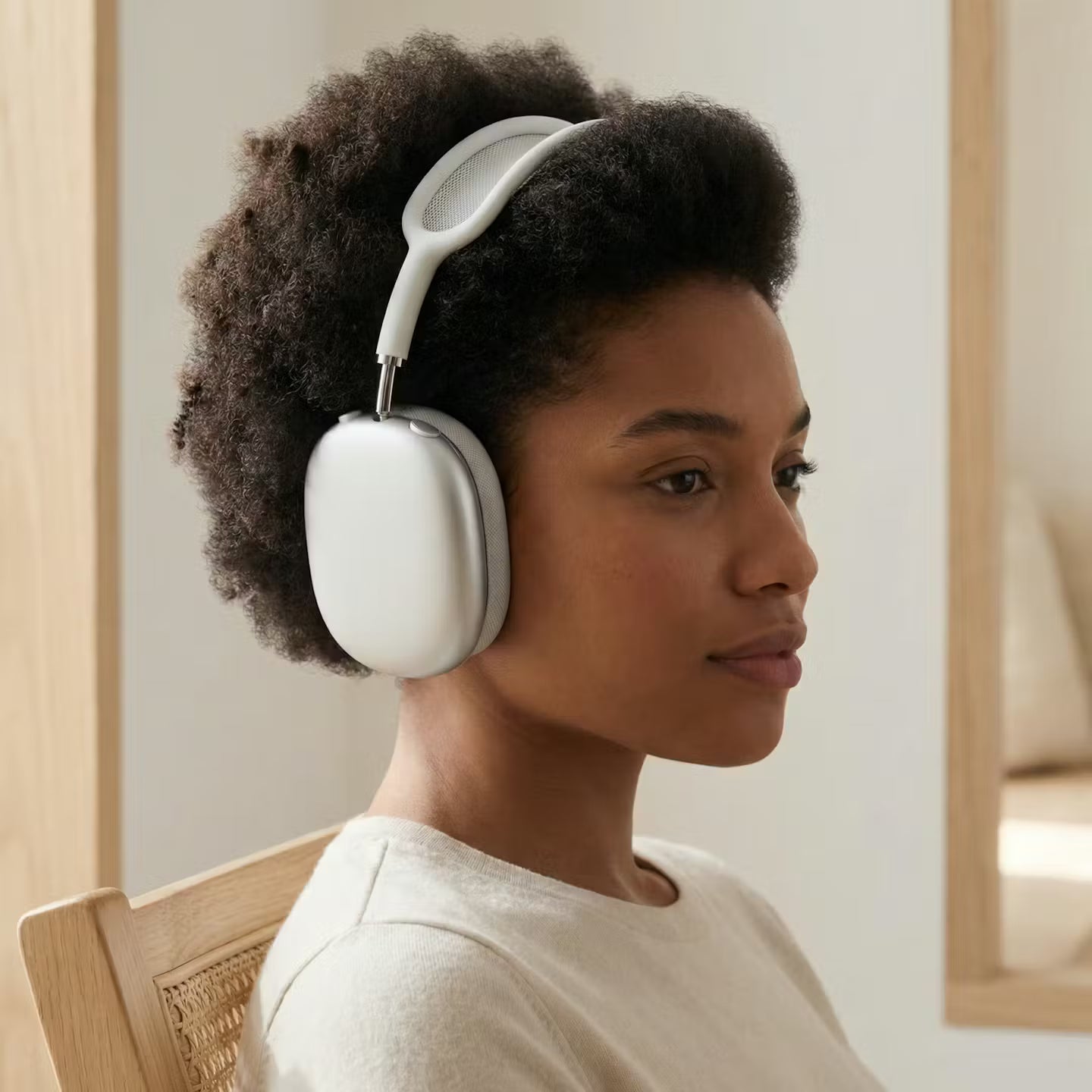 Wireless Over-Ear Bluetooth Headphones – Cushioned Rechargeable Headset