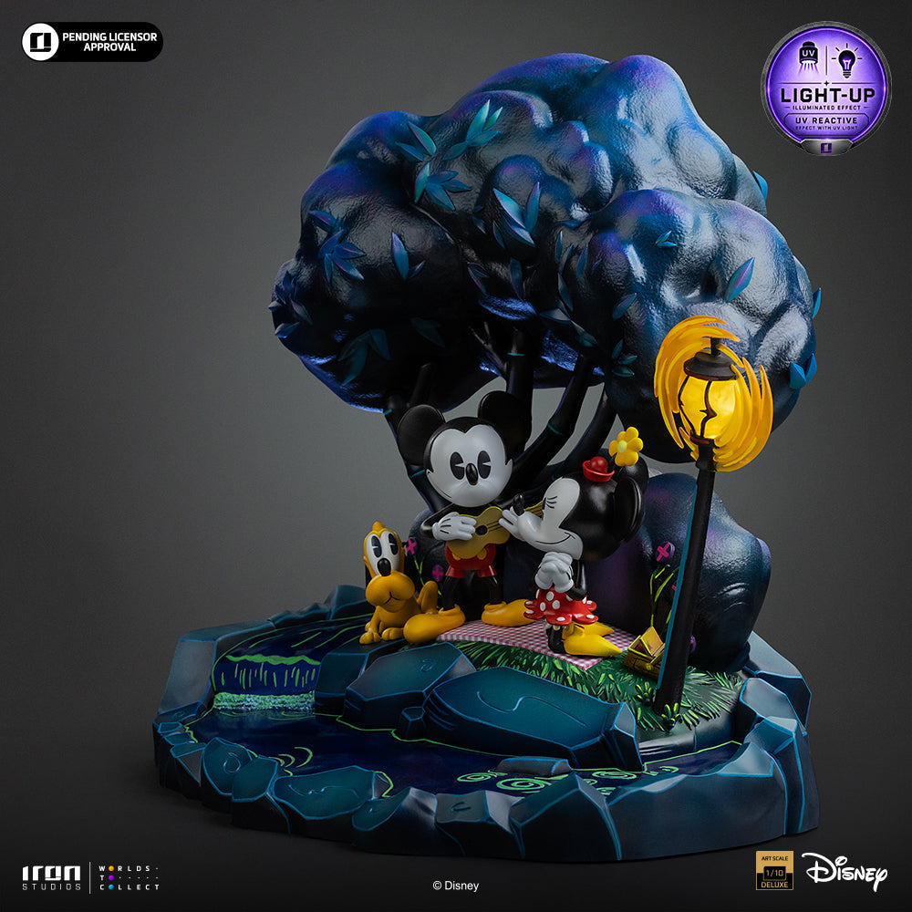 Cartoon Mouse Couple and Dog's Day at the Park - Deluxe Scale 1/10 Collectible Statue