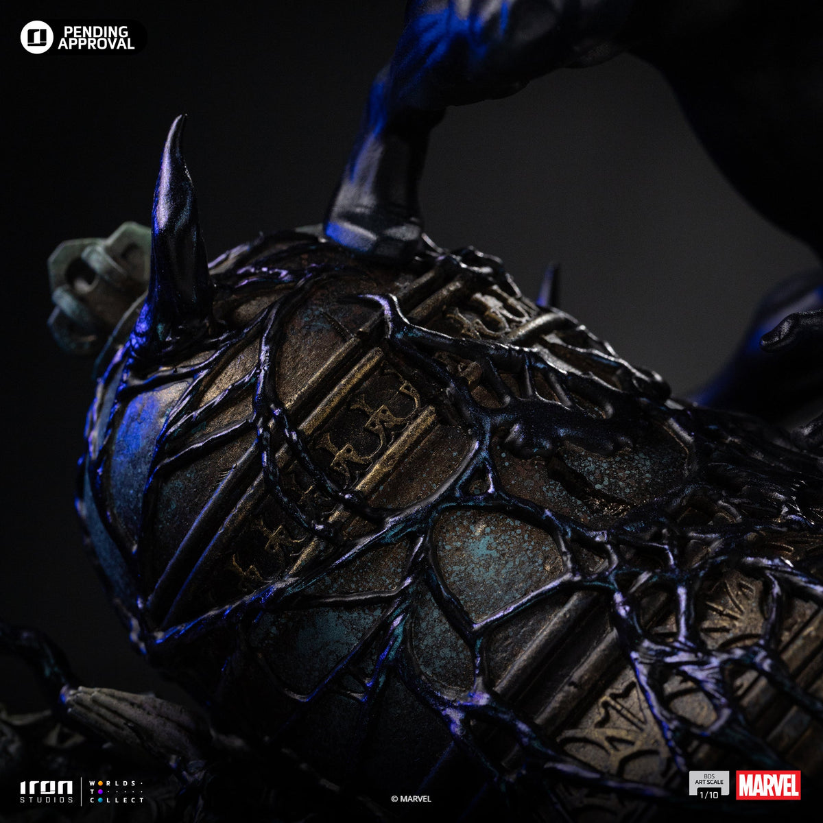 Web Hero Black - Scale 1/10 Collectible Statue