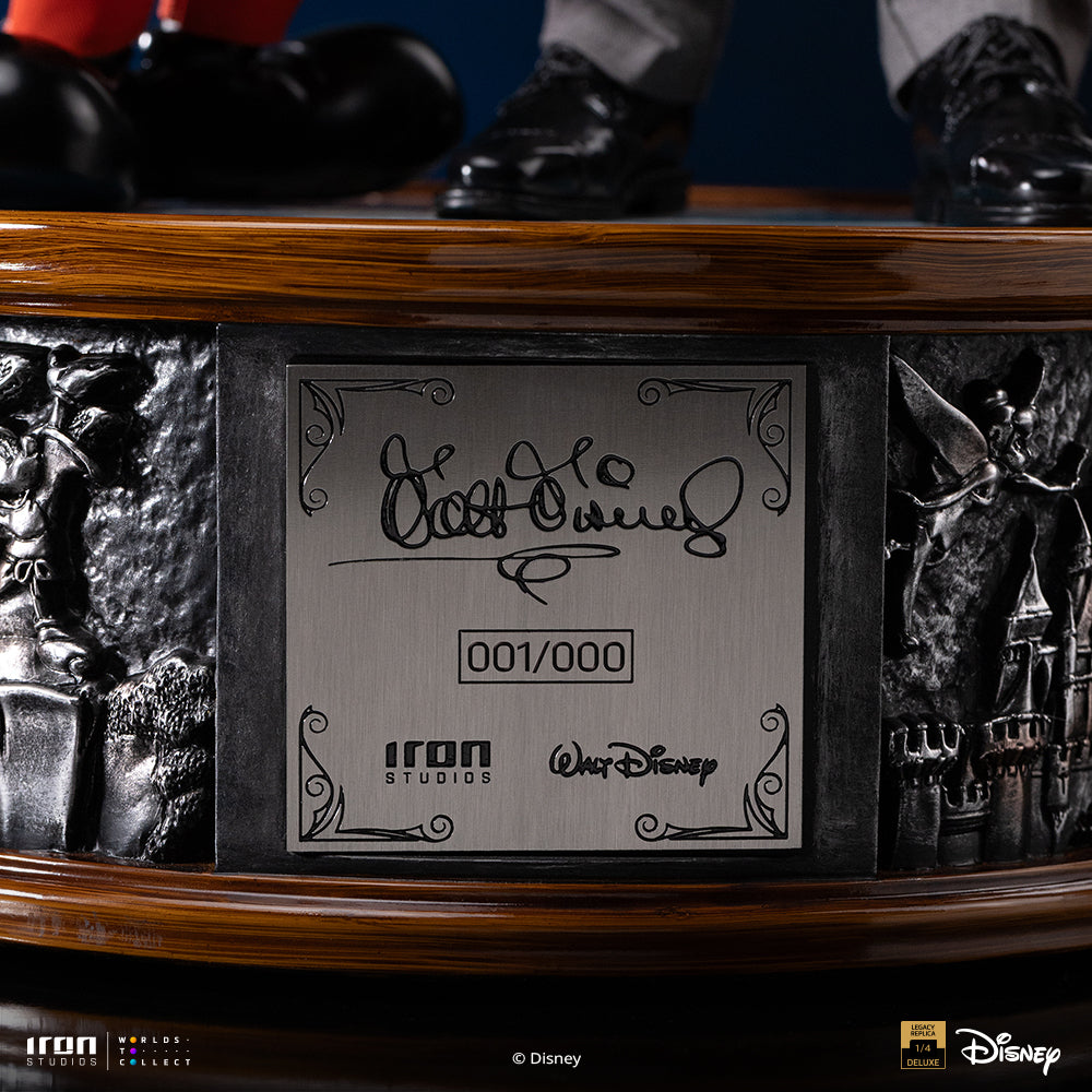Animator and Cartoon Mouse - 1/4 Scale Collectible Statue